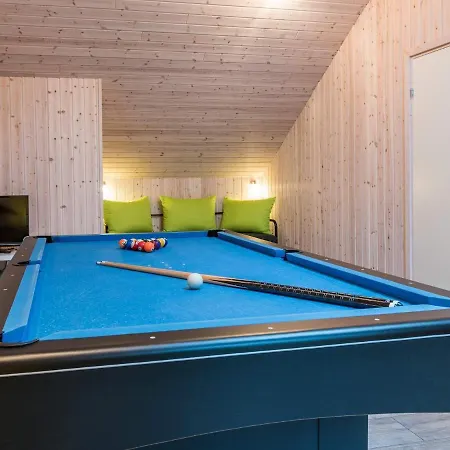 Feriehus 10 Person In