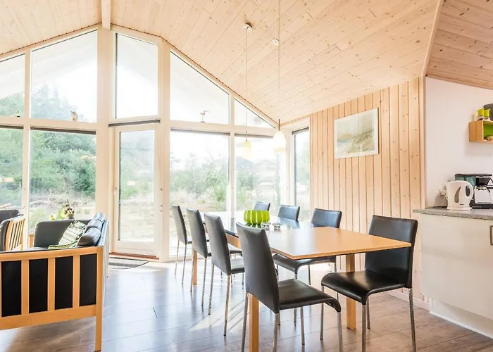 10 Person In בית נופש