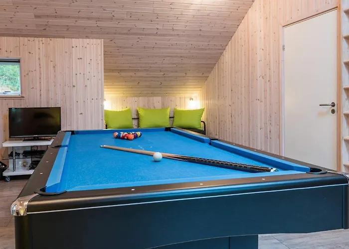 בית נופש 10 Person In