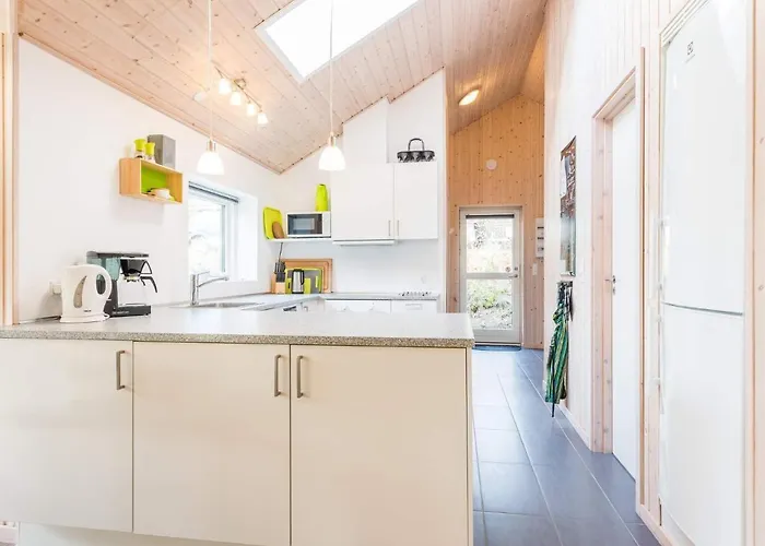 10 Person In Nørre Nebel